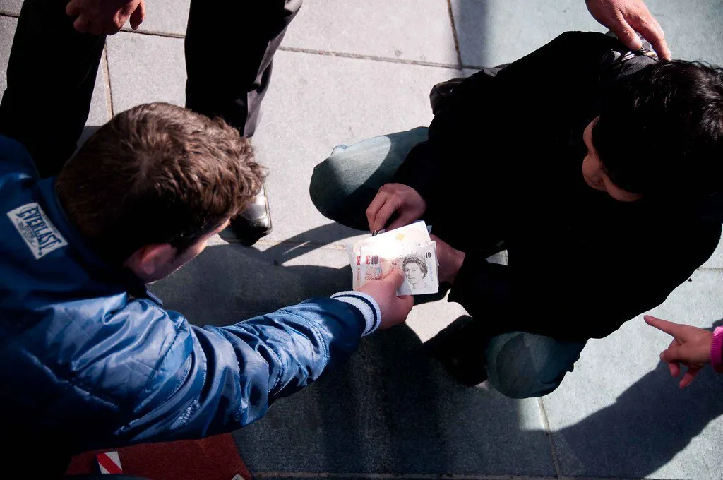 Frequent Travel Scams and how to avoid them