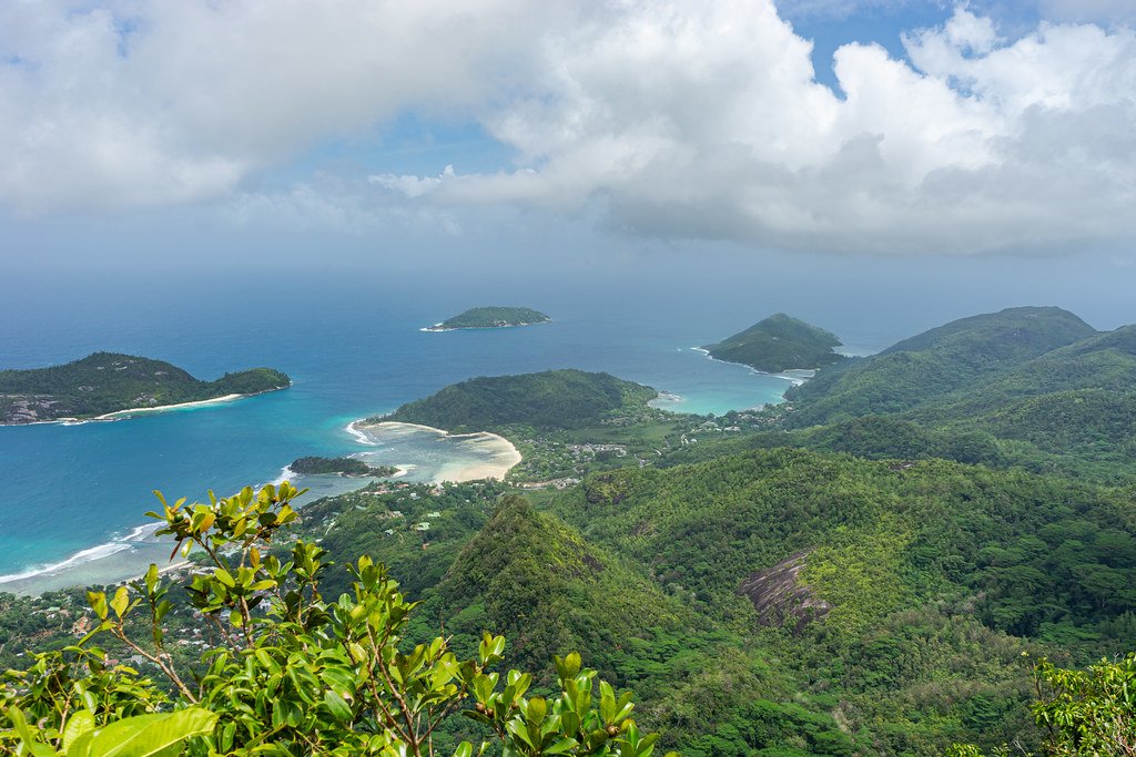 destinations to visit in the Seychelles