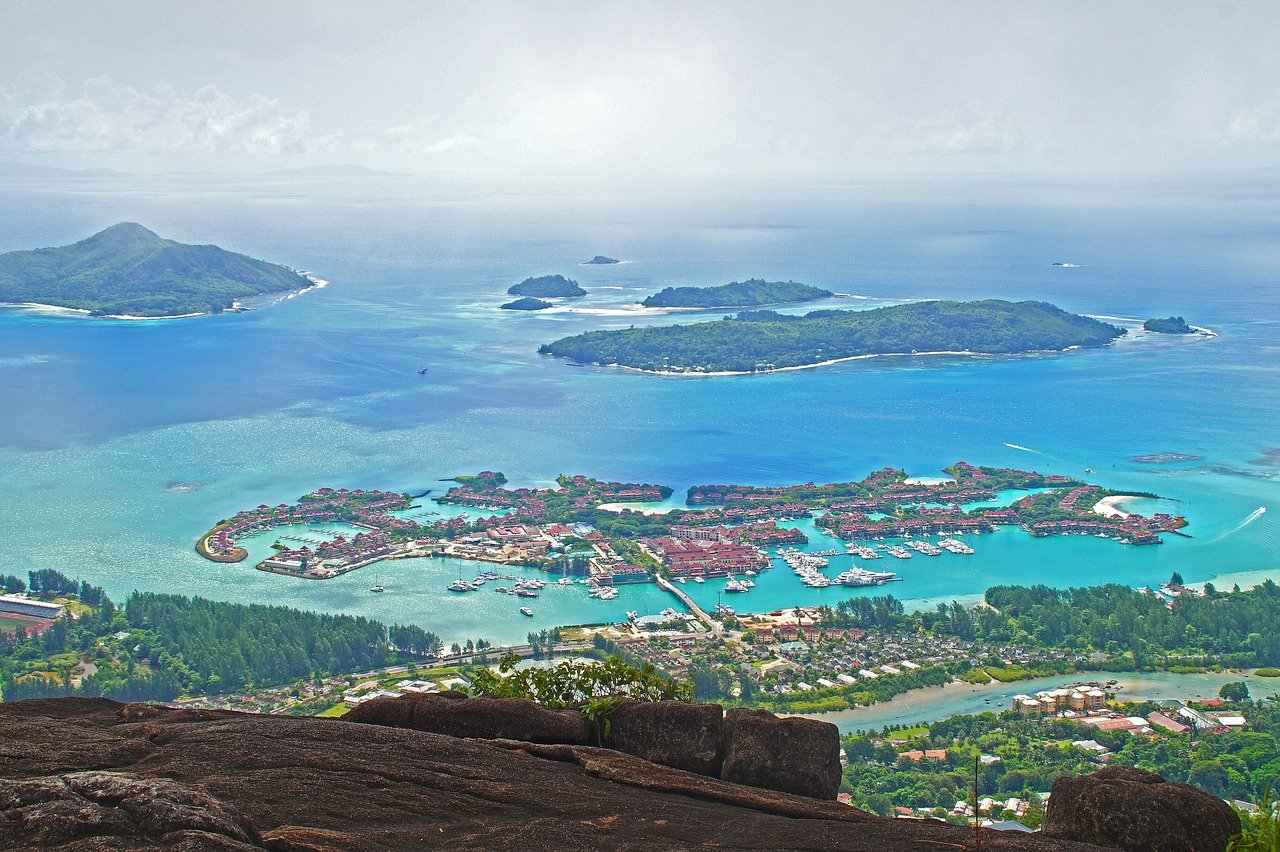 destinations to visit in the Seychelles