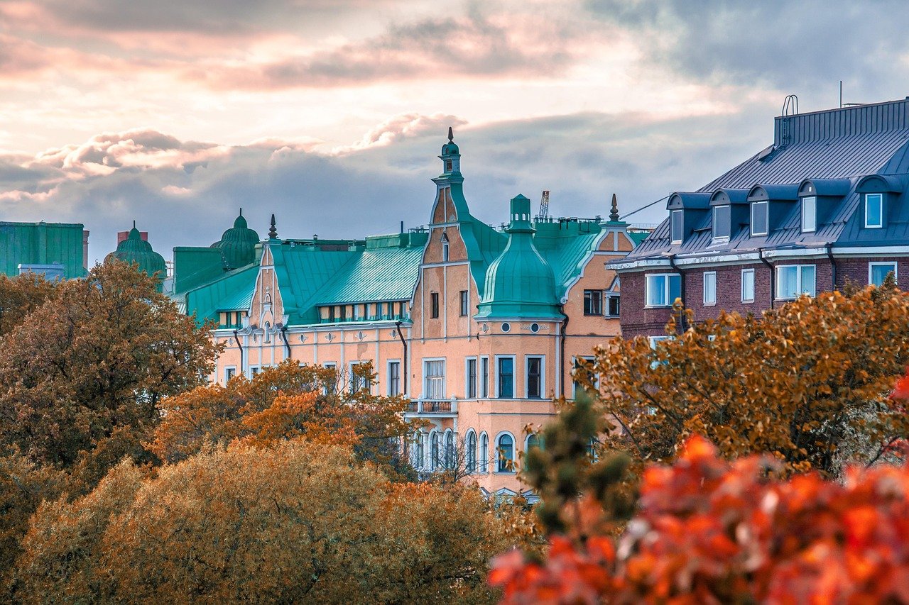 fall, autumn, leaves, tree, colorful, nature, old buildings, sunset, evening, mood, kaivopuisto, ullanlinna, helsinki, finland, helsinki, helsinki, helsinki, helsinki, helsinki-4190977.jpg