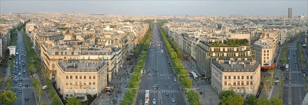 tourist attractions in paris