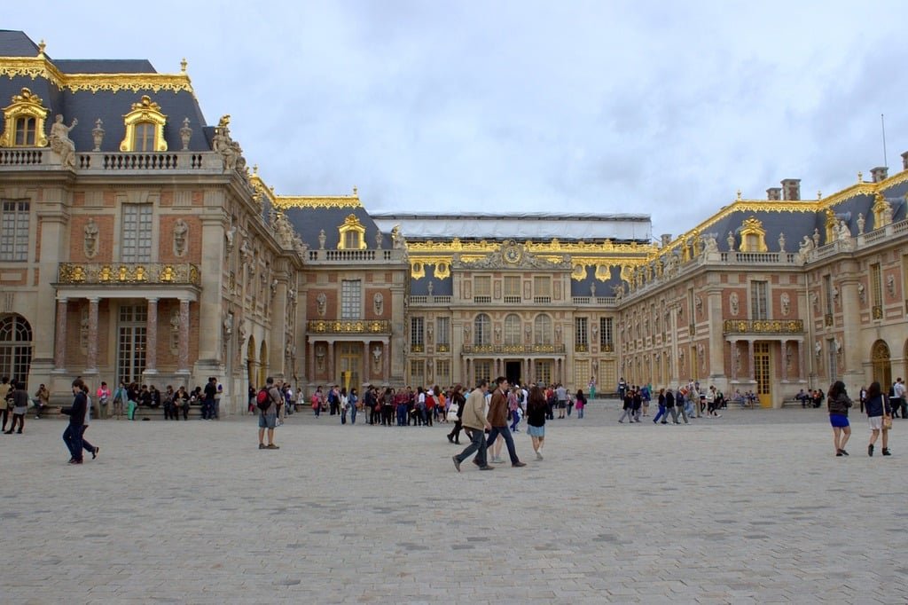 tourist attractions in paris