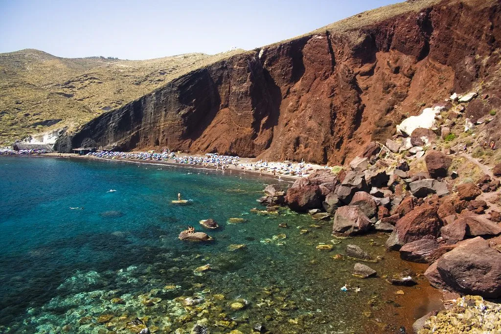 vacation in santorini guide