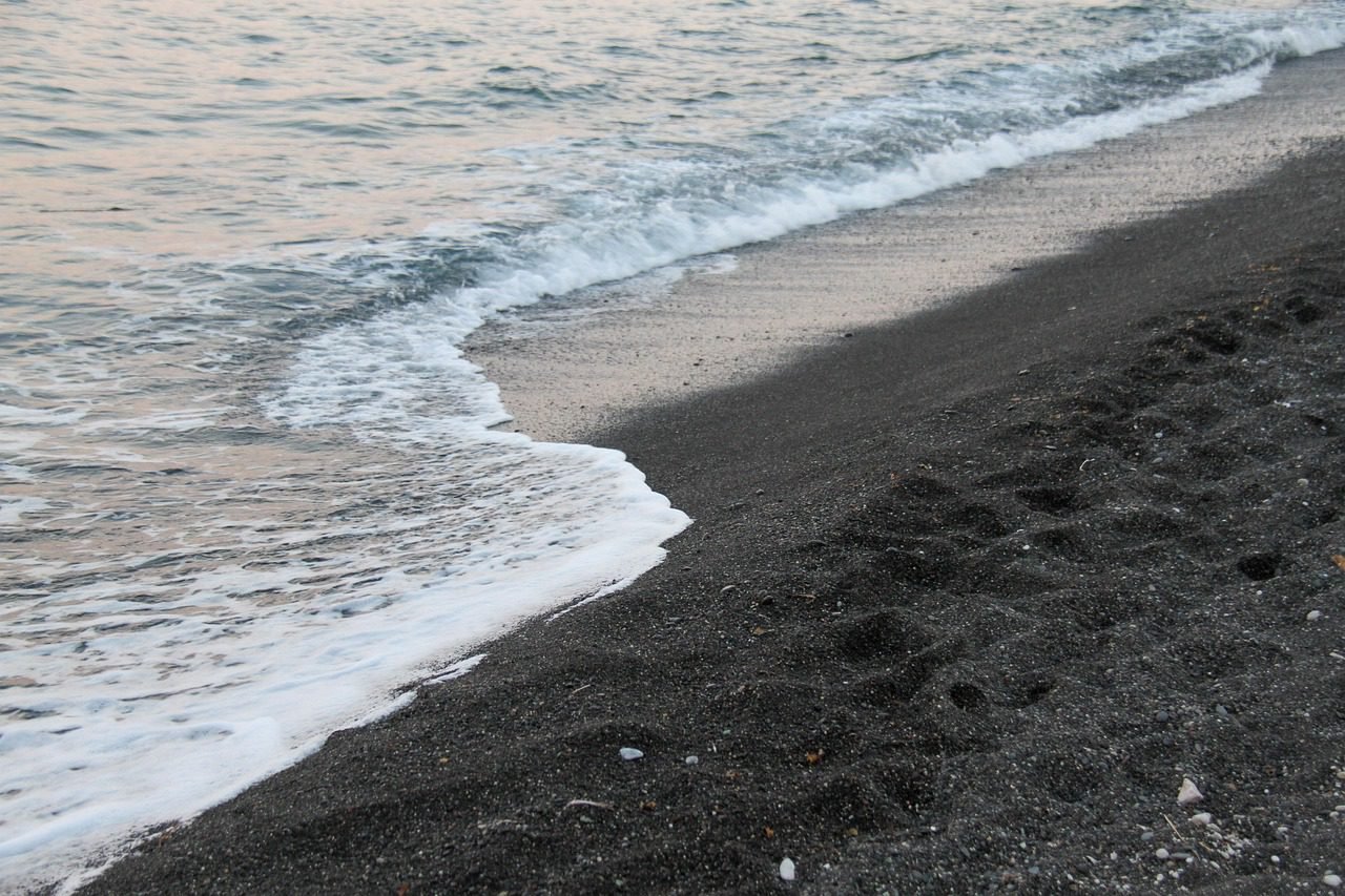 perissa, santorini, black sand, nature, beach, dusk, sea, landscape-4376072.jpg