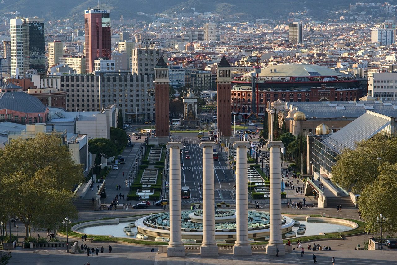plaça d'espanya, city square, city, buildings, towers, pillars, park, architecture, road, urban, cityscape, barcelona, spain, barcelona, barcelona, barcelona, barcelona, barcelona, spain, spain-7214152.jpg