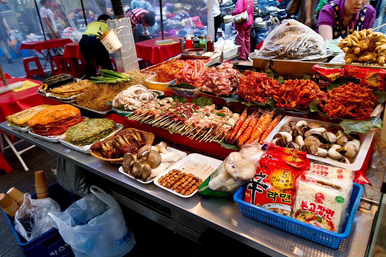 namdaemun market, seoul, korea, food, market, korean, asian, traditional, asia, pepper, ingredient, vegetable, cooking, chili, seoul, seoul, seoul, seoul, korea, korea, korea, korea, korea-326146.jpg