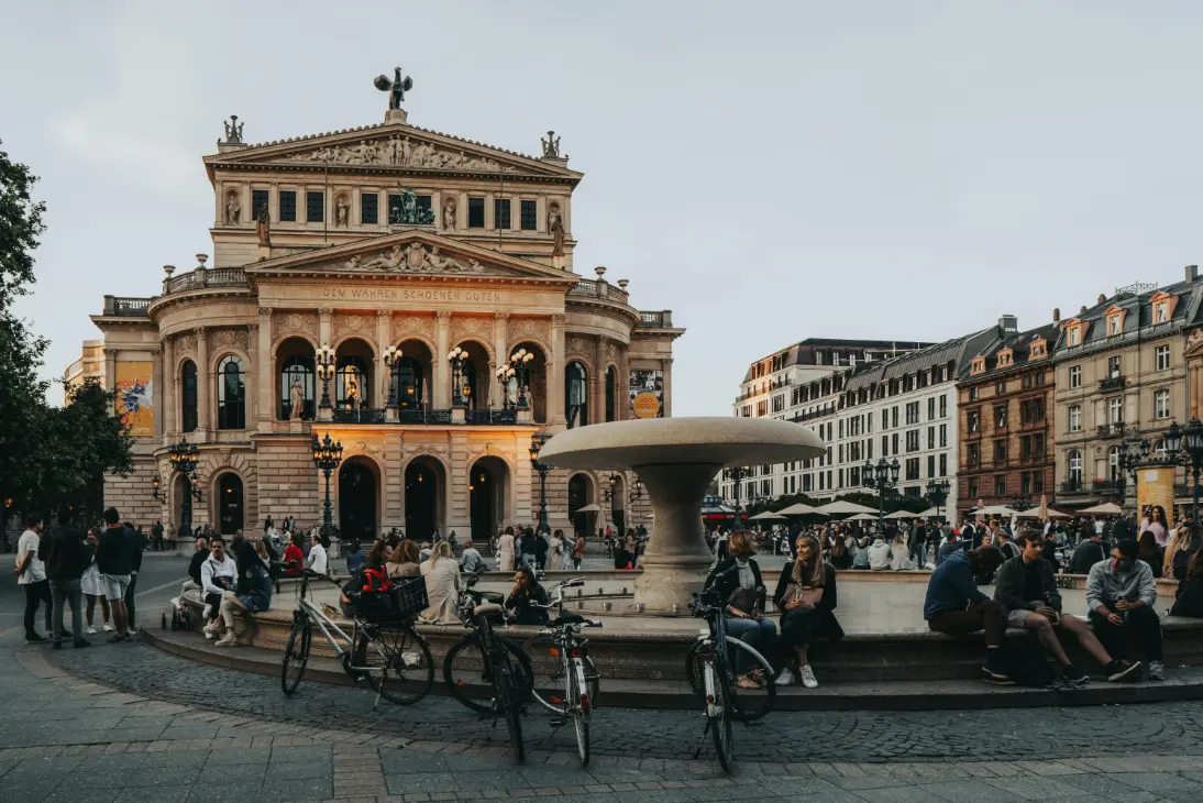 The 2025 Guide: The Best Time to Visit the Balkans 5 Crowded Old Town