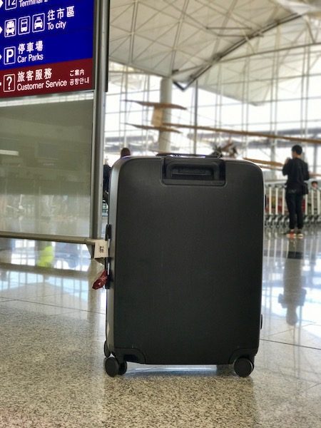 The Best Travel Tech & Gadgets for Modern Travelers (2026 Guide) 3 Smart Luggage