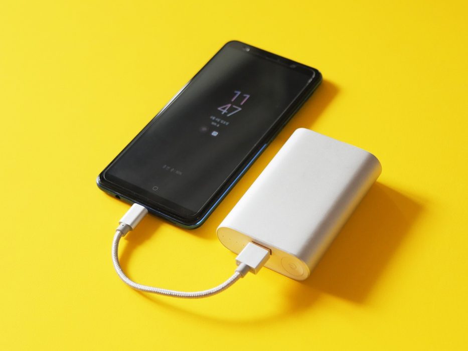 The Best Travel Tech & Gadgets for Modern Travelers (2026 Guide) 2 Best Power Banks for Travel