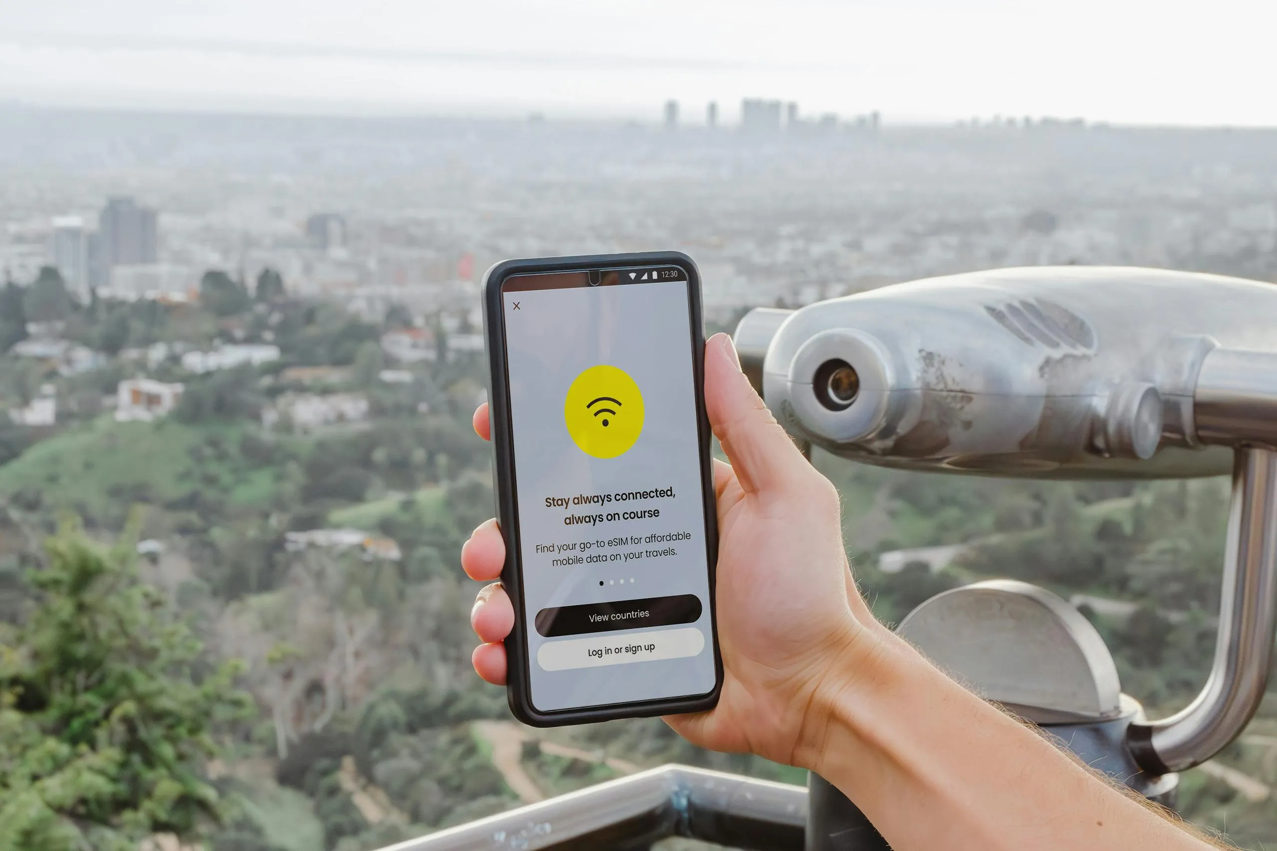 Best Ways to Stay Connected While Traveling