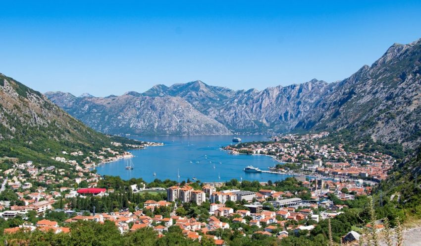 to, cove, montenegro, kotor, europe, balkans, tourism, sea, water, holiday, sightseeing, travels, travel, city, buildings, houses, roofs, nature, panorama, adriatic, the coast, summer, mountains, port-4627352.jpg